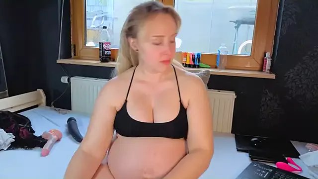 SherryOutdoor1 from StripChat is Freechat