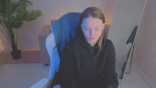 SirenaBlessing from StripChat is Freechat