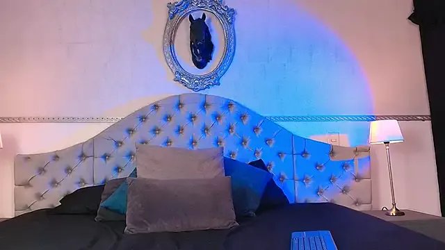 SkalerthFoxx from StripChat is Freechat