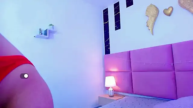 Skyee_angel — sexy naked dance in heels 