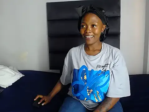 SlimButterflyX — Freechat on StripChat