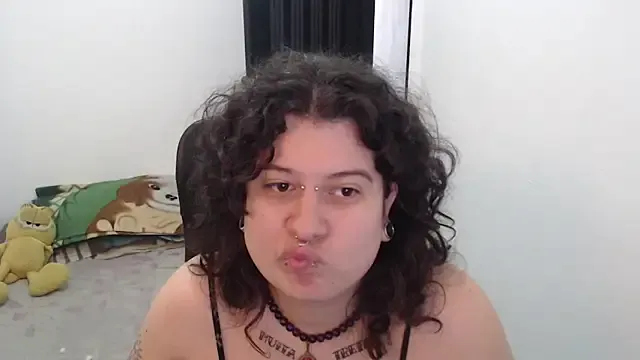 Smoke_trip_Alicia — spank ass 5 times