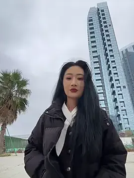 so-linger from StripChat