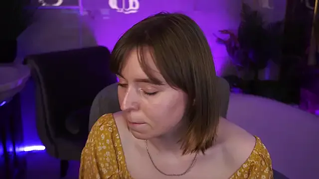 SofiaLuxuryy — Freechat on StripChat