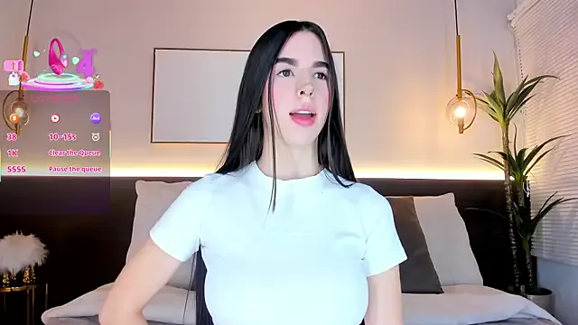 SolAvelar on StripChat