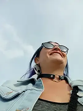 sophie_banger — Take off Bra Lush control 4LT