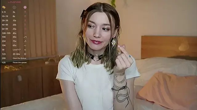 StarryMary from StripChat is Freechat