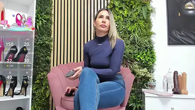 sweetcherry30 from StripChat is Freechat