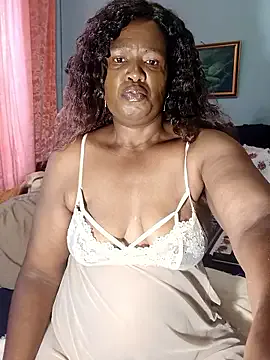 TALLNSEXY48 on StripChat