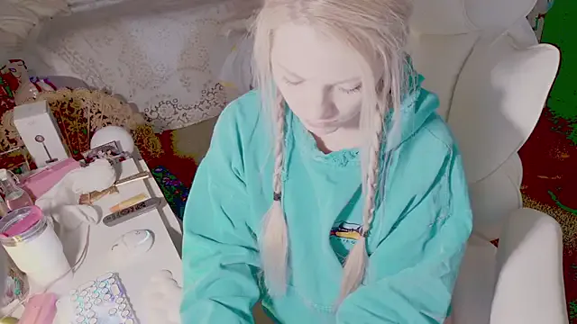 Talulaa — homework break //  warm me up 