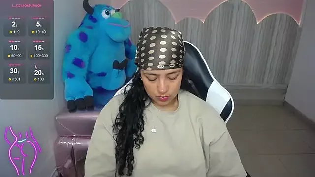 tamara_brown_t from StripChat is Freechat