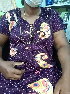 Tamilselviroja- — 2 Boobs Show 