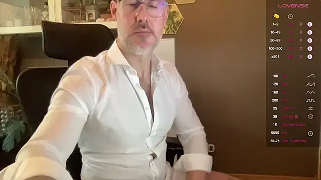 StripChat the_new_fit_rubinho is Freechat the_new_fit_rubinho — want to see more? get me naked, quick