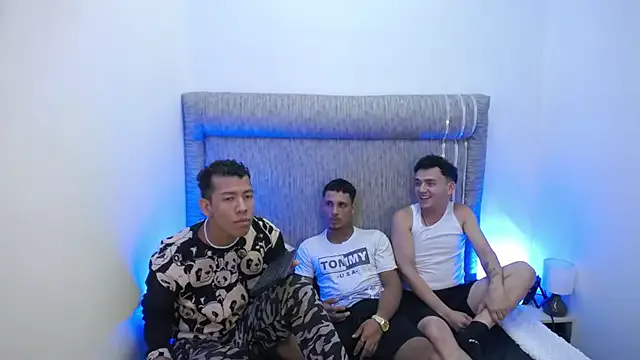 StripChat The_twinks_ is Freechat The_twinks_ — quitarce la rapa con vaile sensual