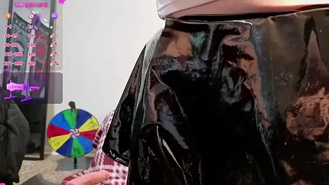 StripChat TheGothMilf is Freechat TheGothMilf — Plug In Ass for 20 minutes