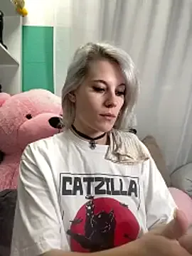 TheRealJessyLey —  Oil Boobie Massage 5 min  