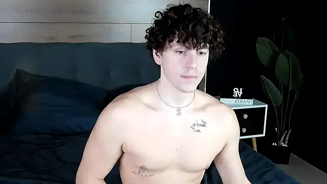 StripChat TylerGibson is Freechat TylerGibson — Tip Me Higher, I'll Take It Off Slower