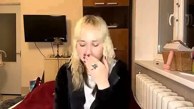 Ulemonala_Cute from StripChat is Freechat