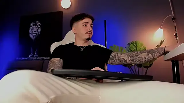 StripChat uptomatty is Freechat uptomatty — Party! #master #findom #feet #leathe