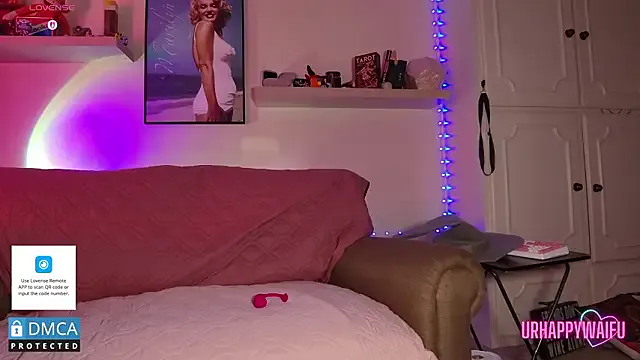 urhappywaifu on StripChat