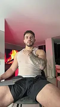 Valenthino_Salvatore from StripChat is Freechat