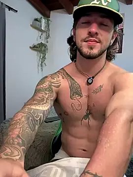 Valentino_Xander from StripChat is Freechat