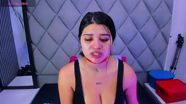 StripChat venusowen_ is Freechat venusowen_ — miau mood