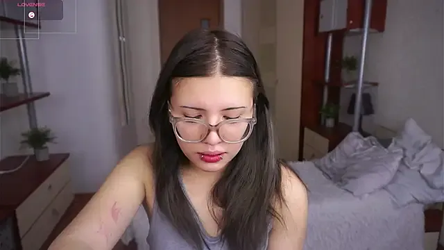 VerniceEngelking — show your tongue beauty