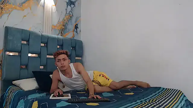VERY_HOT_GUYS — SUCK DICK