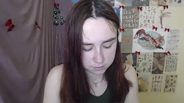 VeryVeryVeryShy_ on StripChat