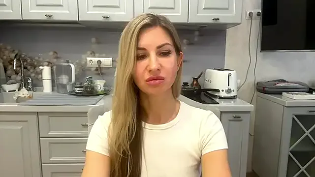 ViKetchem — HARD spanks for NAKED ASS 10TK