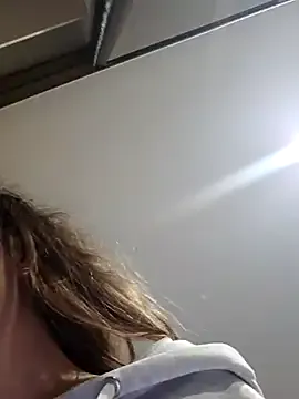 Virggin_Squirt from StripChat is Freechat