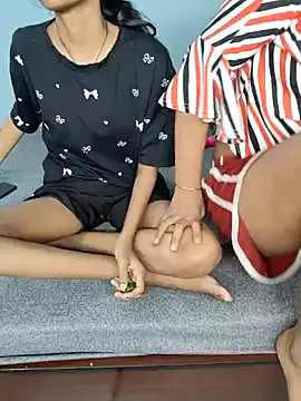 Virgin_Girlss from StripChat