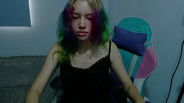 WandaDoll — take off my clothes