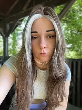 xBluntBunny from StripChat