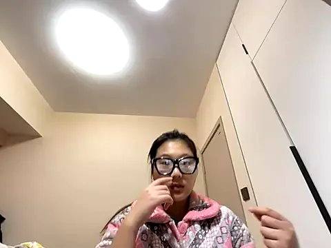 xena0501 from StripChat is Freechat