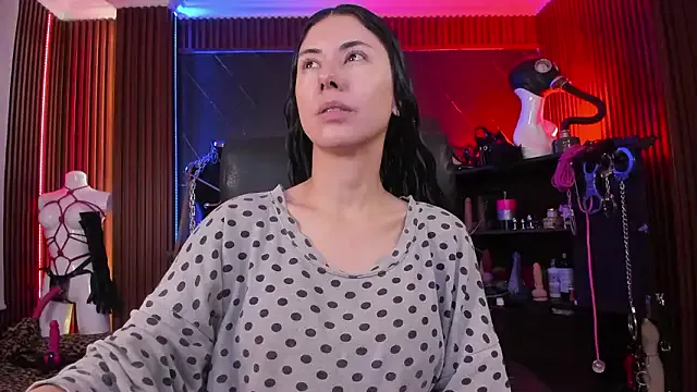 StripChat XiaQueen is Freechat XiaQueen — Fishnet stockings and high heels