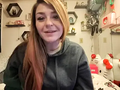 xKittyMeowz from StripChat