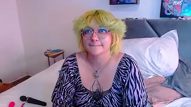 StripChat XxGreenGoodxX is Freechat XxGreenGoodxX — cream tits