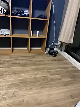 yuki2210 from StripChat