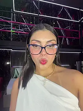 zui_lu from StripChat